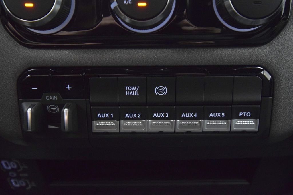 New 2026 RAM 5500 Tradesman AWD/4WD image 22