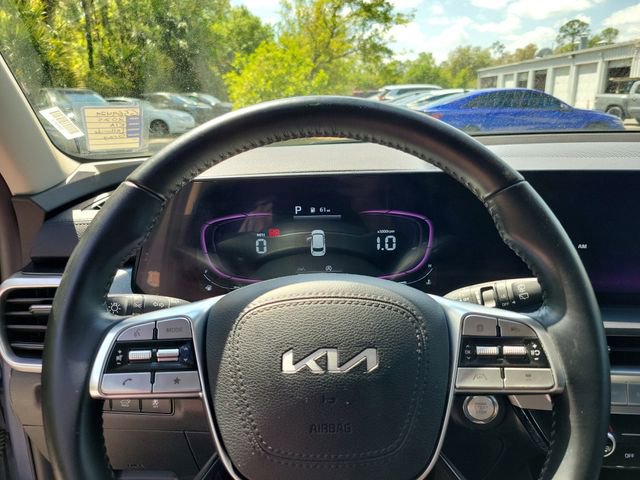 Used 2025 Kia Telluride S image 17