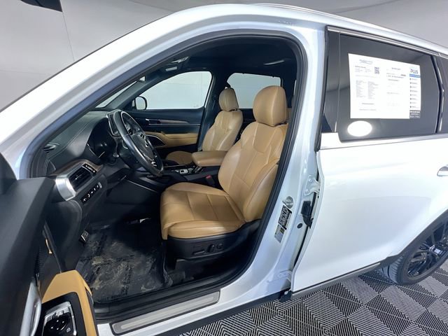 Used 2020 Kia Telluride SX w/ Towing Package FWD image 14