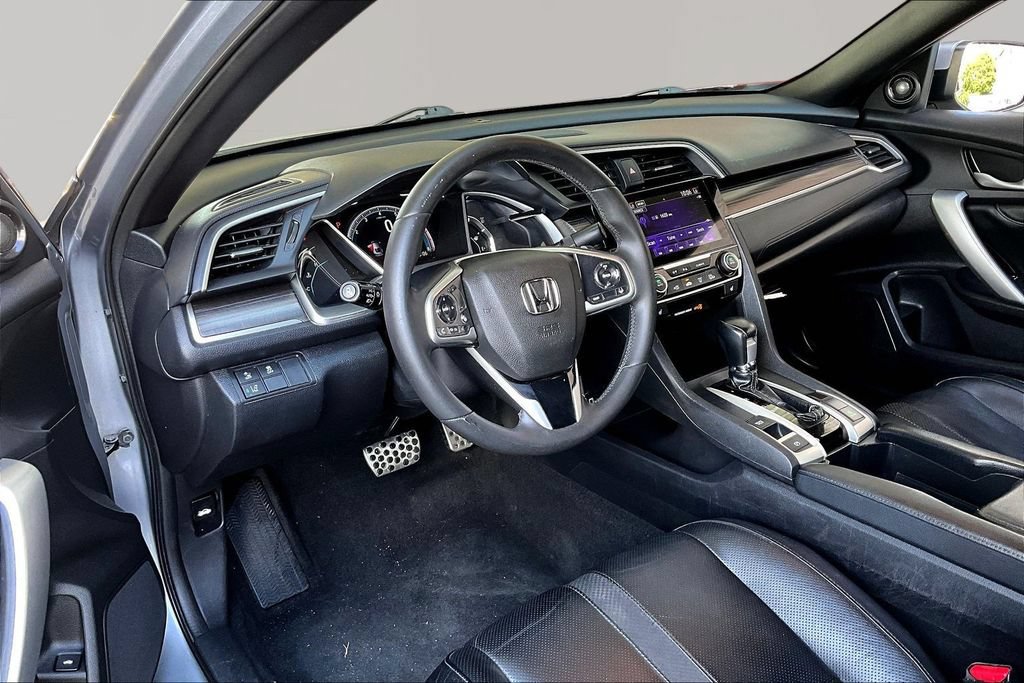 Used 2019 Honda Civic Touring image 16