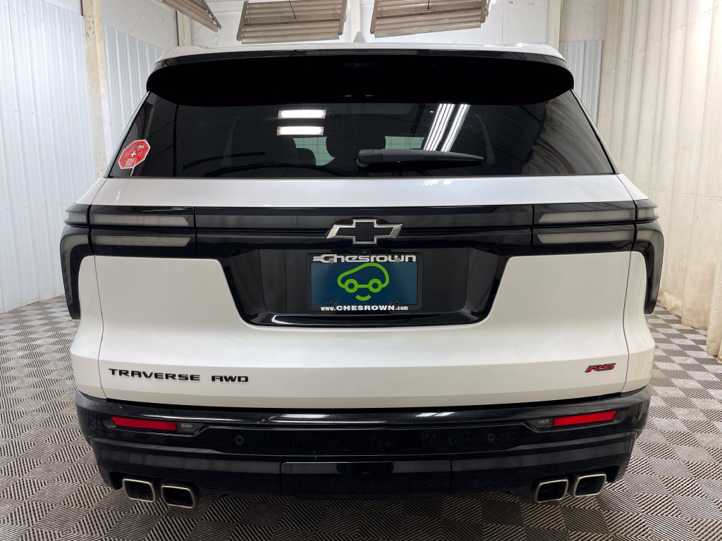 Used 2024 Chevrolet Traverse RS w/ LPO, Floor Liner Package AWD/4WD image 25