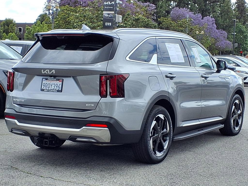 Certified 2025 Kia Sorento SX Prestige AWD/4WD image 3