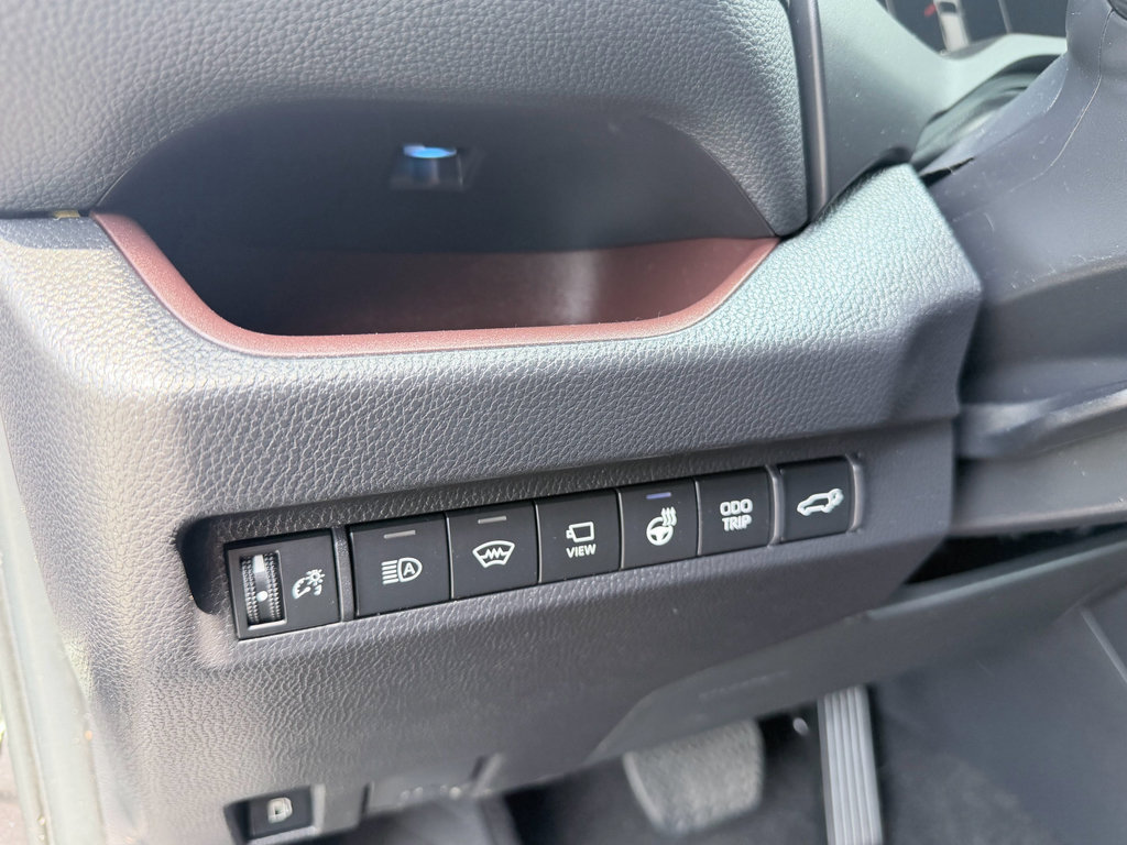 Used 2024 Toyota RAV4 Limited image 13