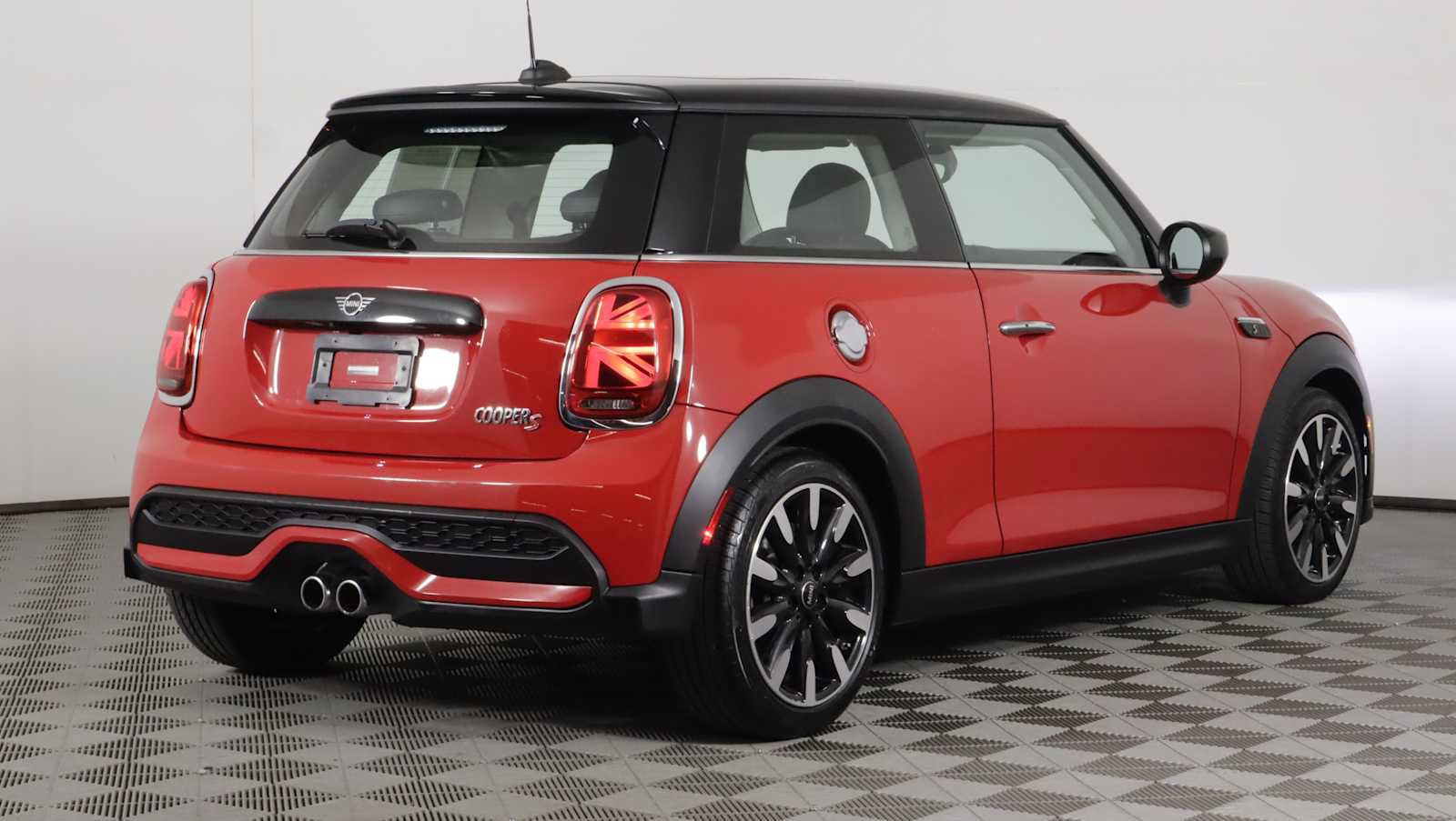 Used 2024 MINI Cooper S FWD image 7