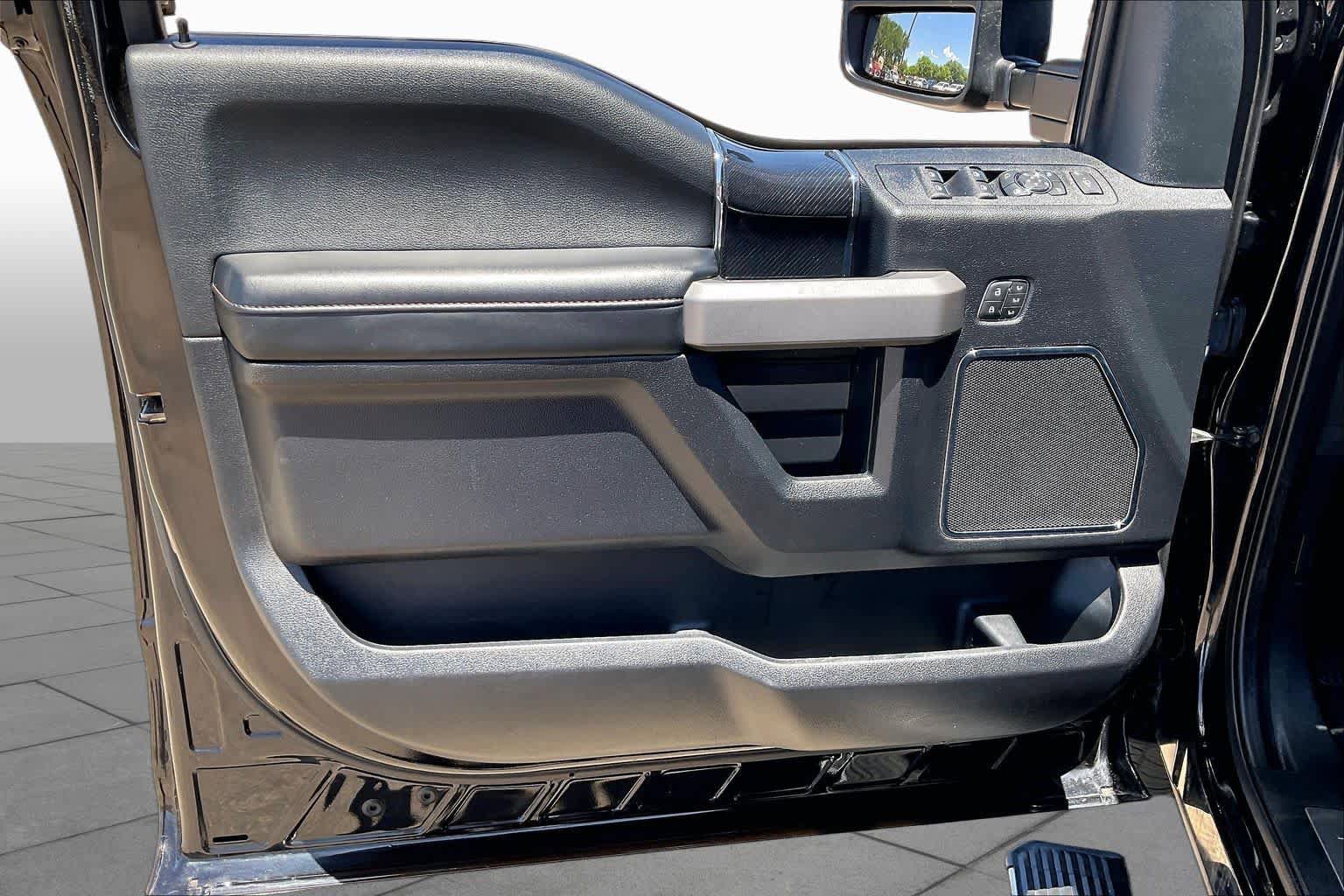 Used 2020 Ford F350 Platinum AWD/4WD image 22