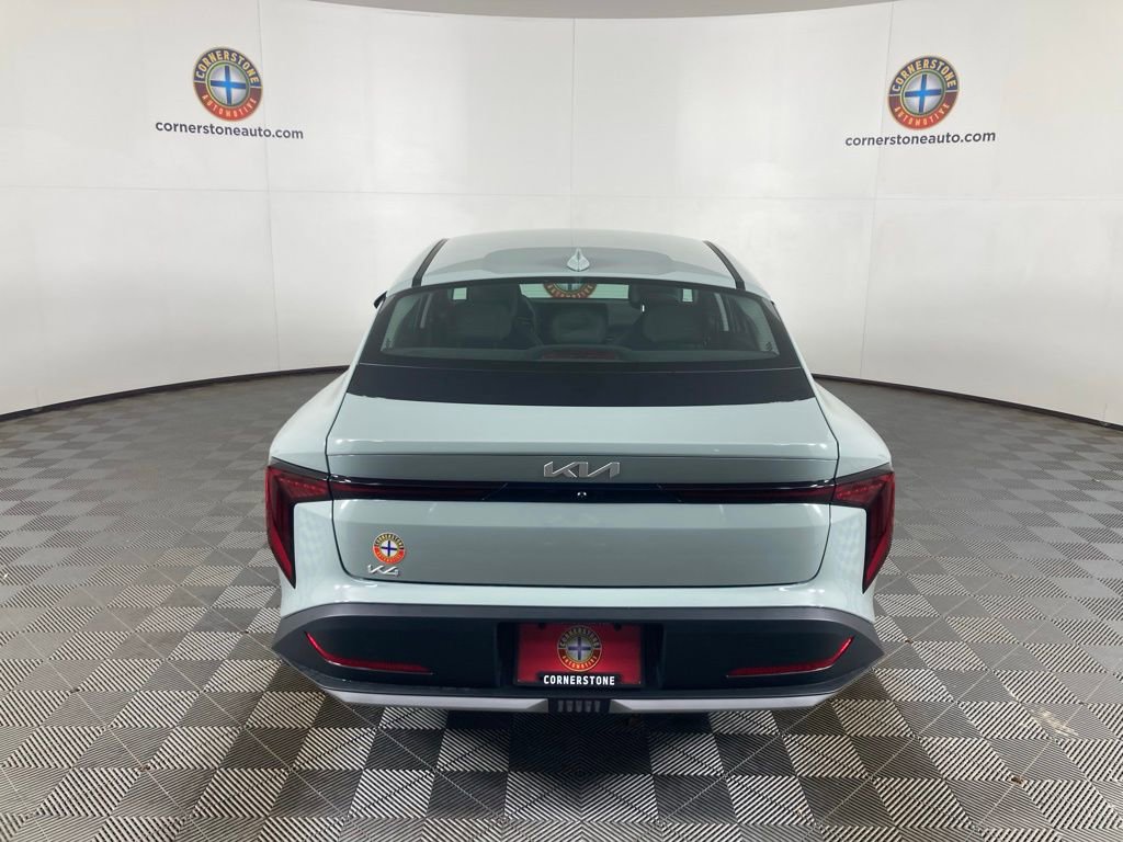 New 2025 Kia K4 LXS image 19