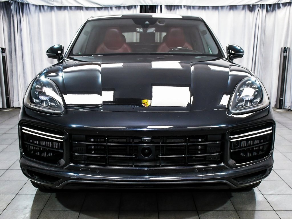 Used 2021 Porsche Cayenne Turbo w/ Assistance Package image 2
