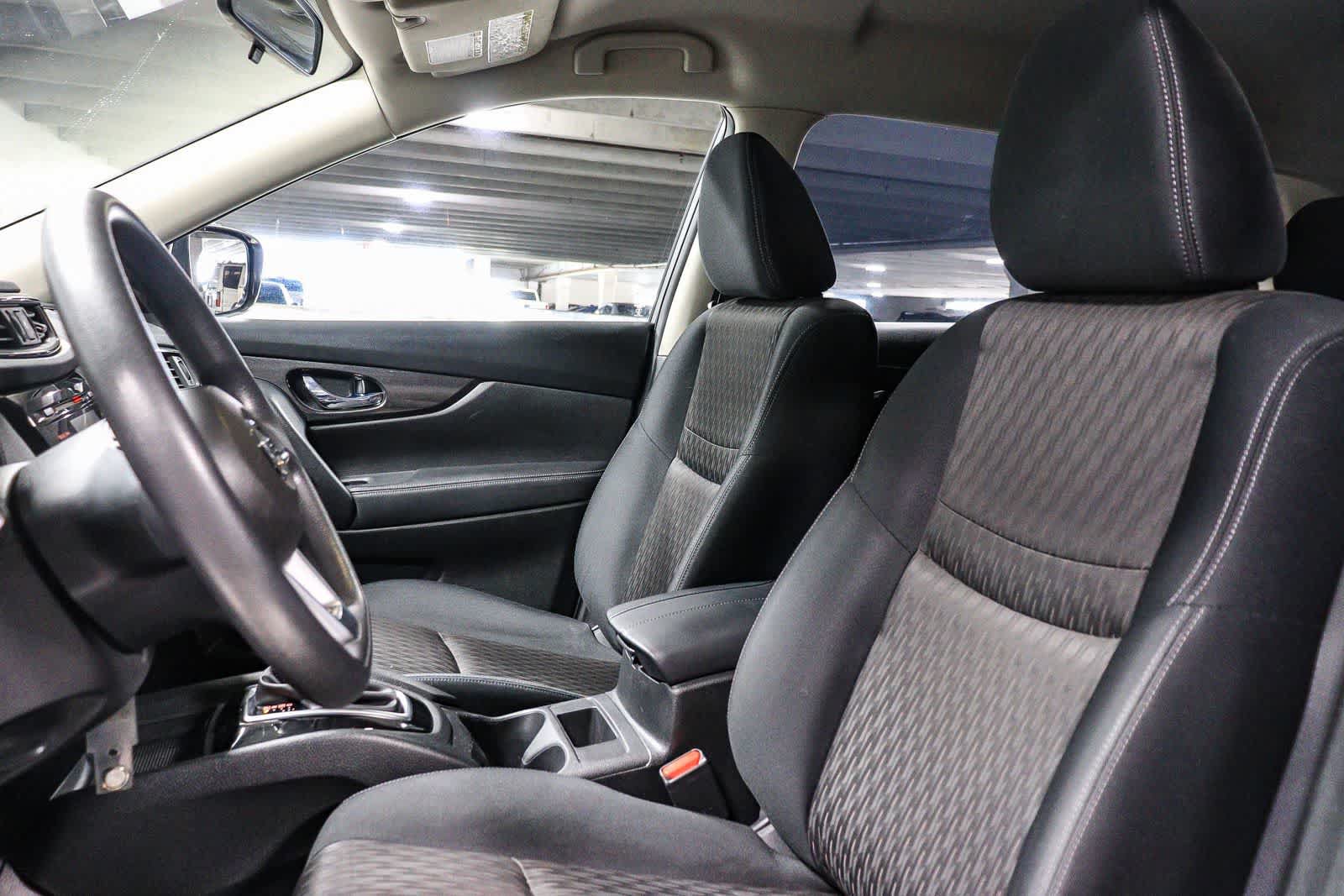 Used 2017 Nissan Rogue S FWD image 17