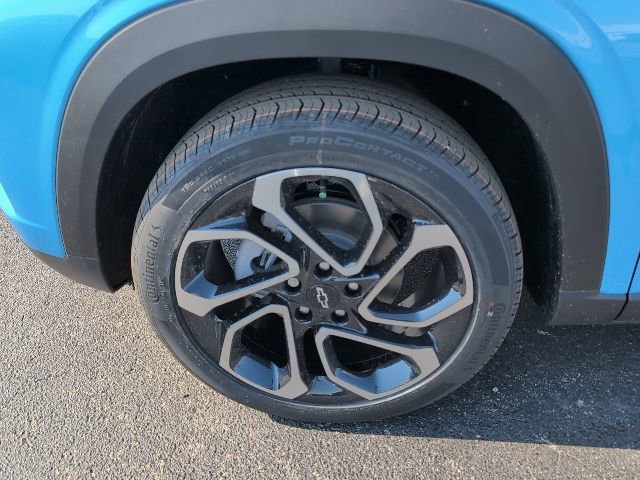 New 2026 Chevrolet Trax RS w/ Sunroof Package image 3