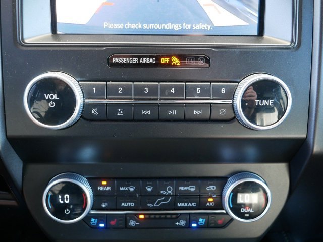 Used 2021 Ford Expedition Limited AWD/4WD image 32