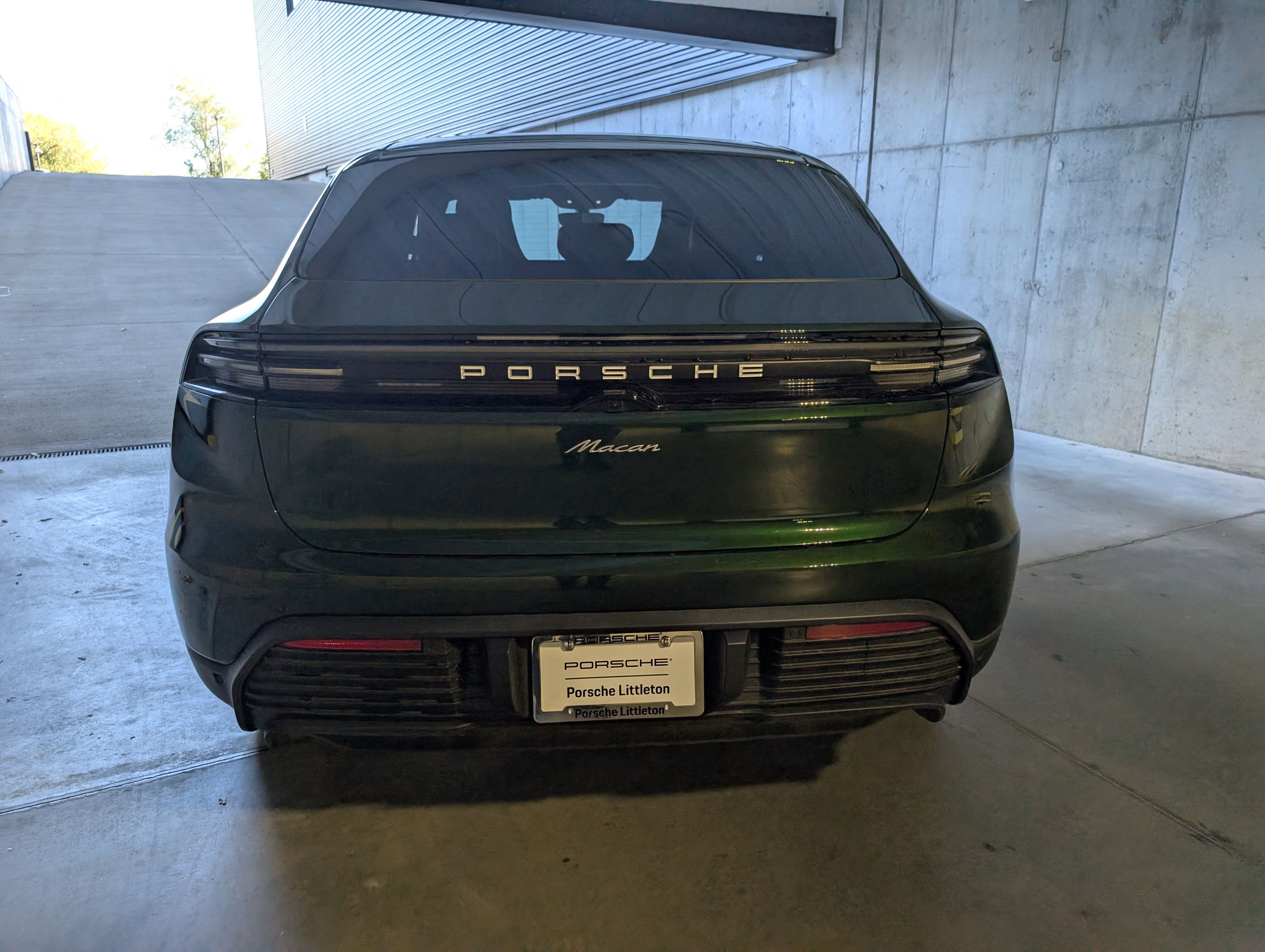 Used 2025 Porsche Macan Electric image 8
