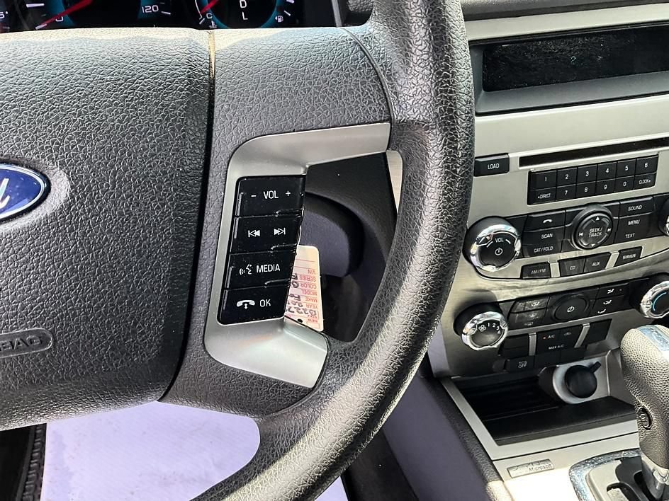 Used 2012 Ford Fusion SE FWD image 32
