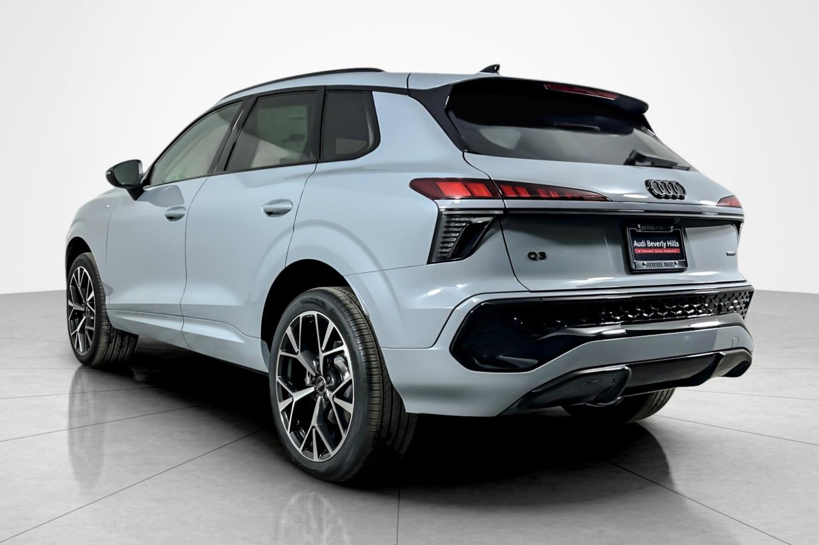 New 2026 Audi Q3 quattro 2.0T AWD/4WD image 4