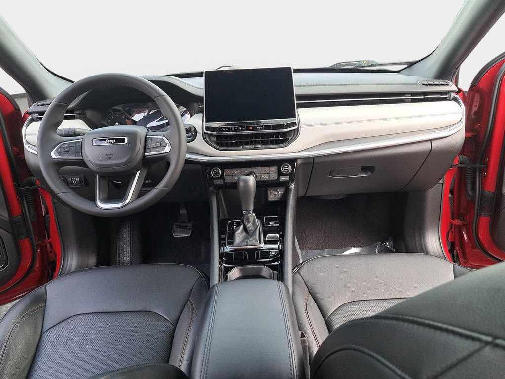 Certified 2023 Jeep Compass Limited AWD/4WD image 10