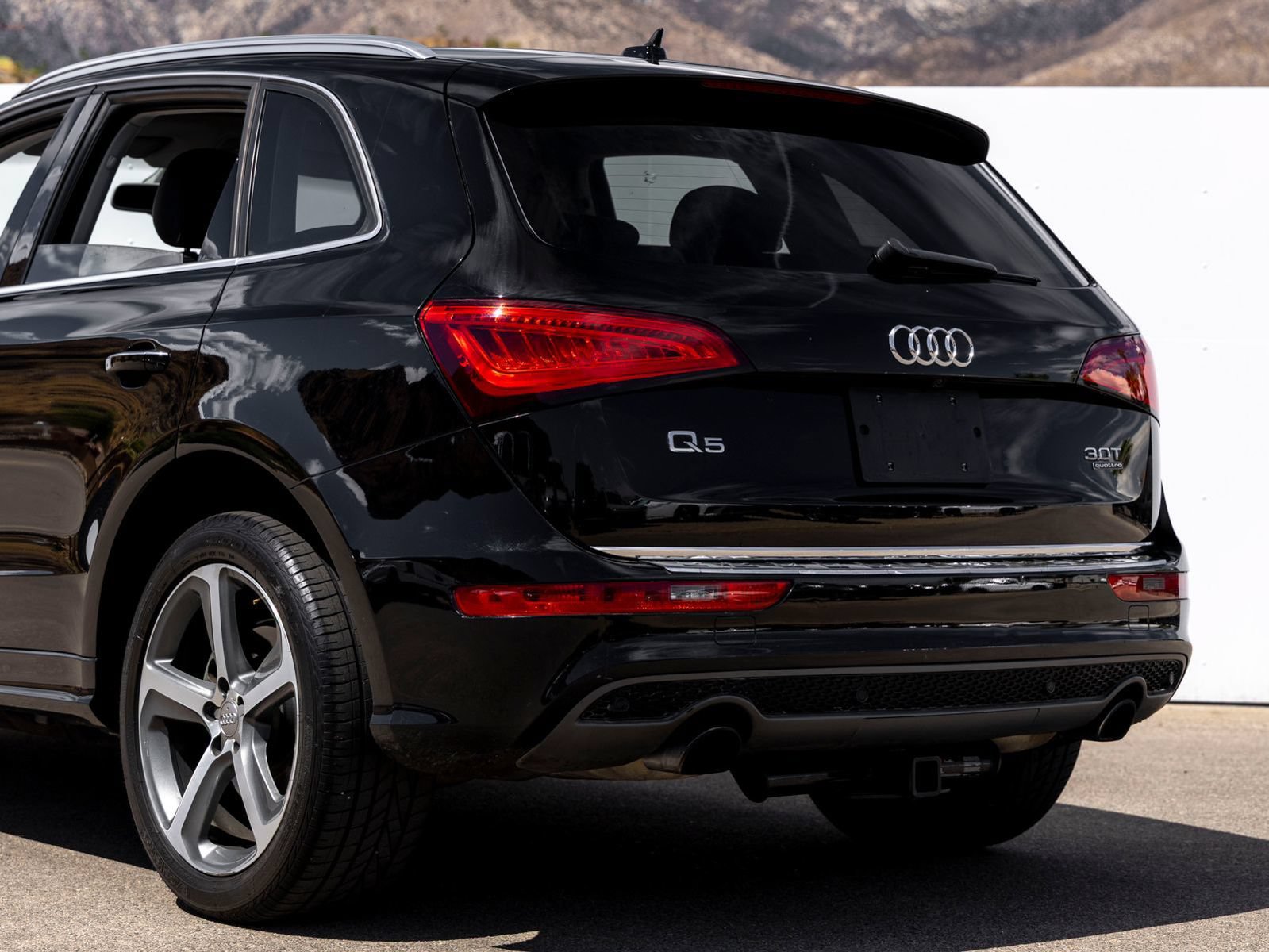 Used 2017 Audi Q5 3.0T Premium Plus w/ Technology Package AWD/4WD image 5
