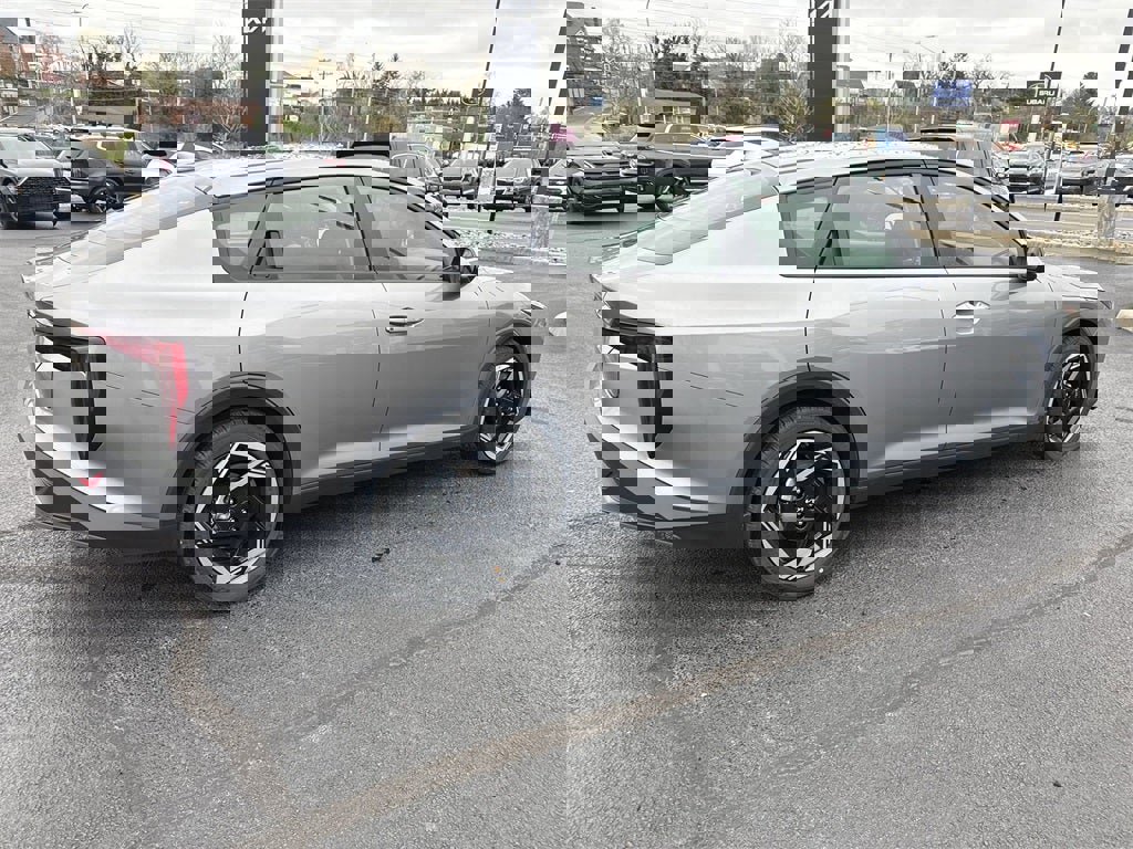 New 2025 Kia K4 EX image 4