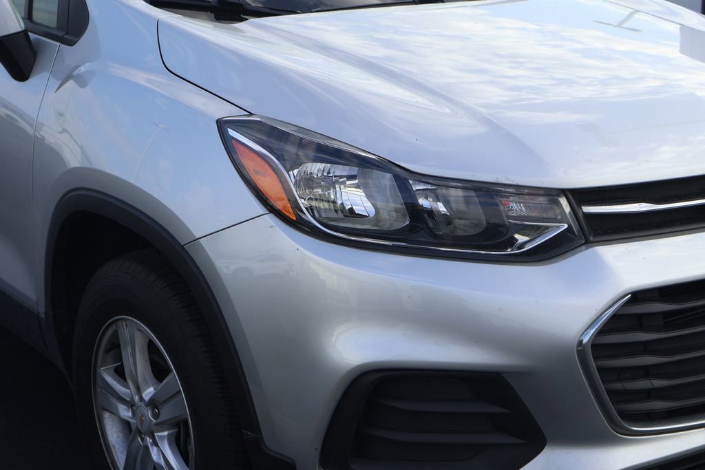 Used 2017 Chevrolet Trax LS image 4