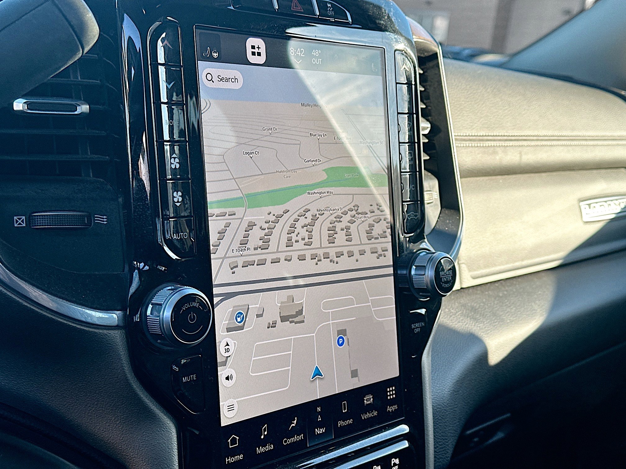 Used 2024 RAM 2500 Laramie image 22