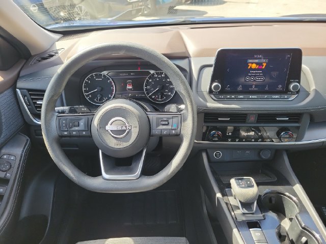 Certified 2023 Nissan Rogue SV FWD image 14
