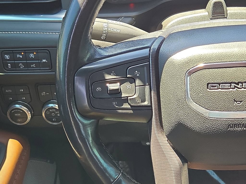 Used 2023 GMC Yukon Denali Ultimate AWD/4WD image 22