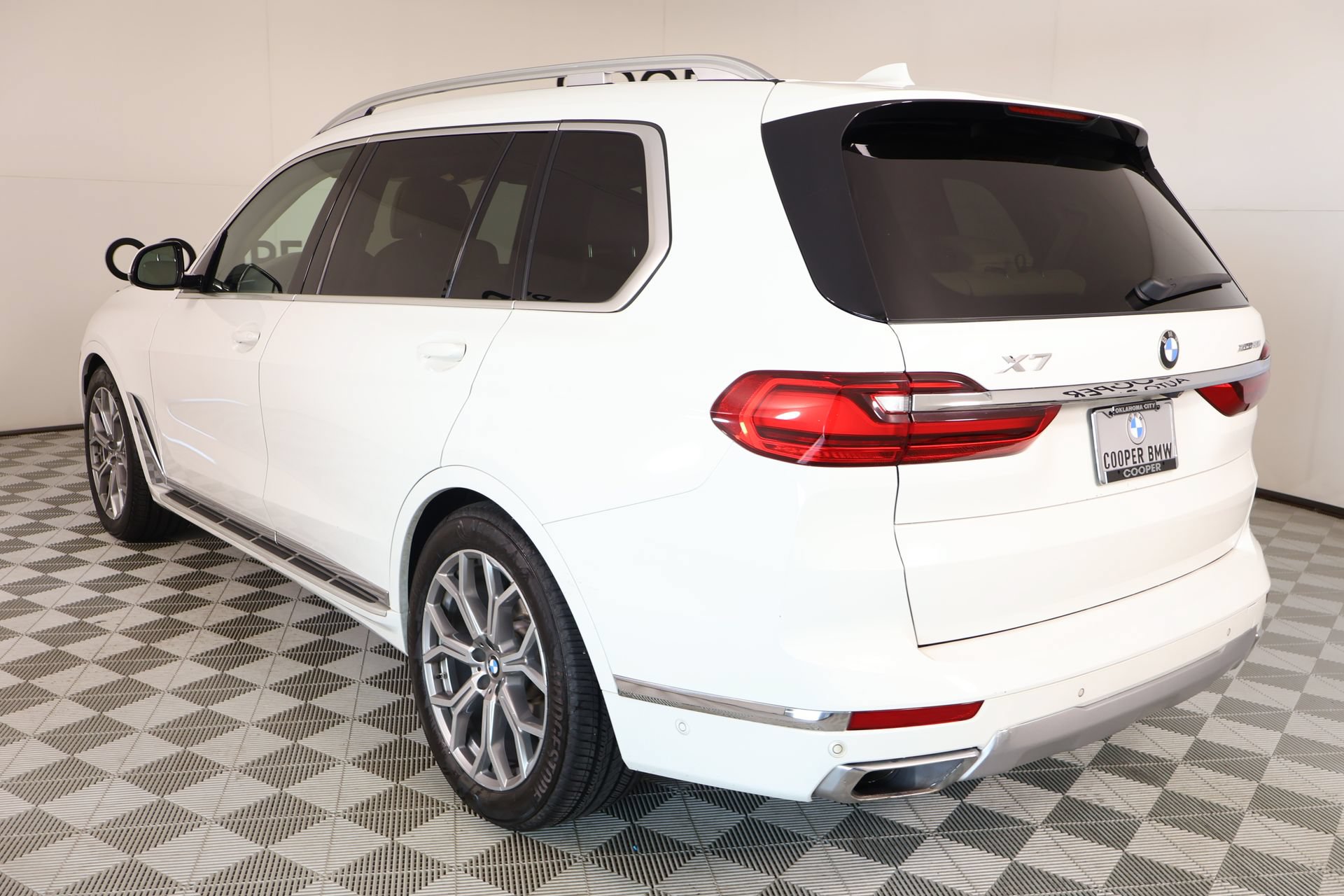 Used 2019 BMW X7 xDrive40i w/ Luxury Seating Package AWD/4WD image 24