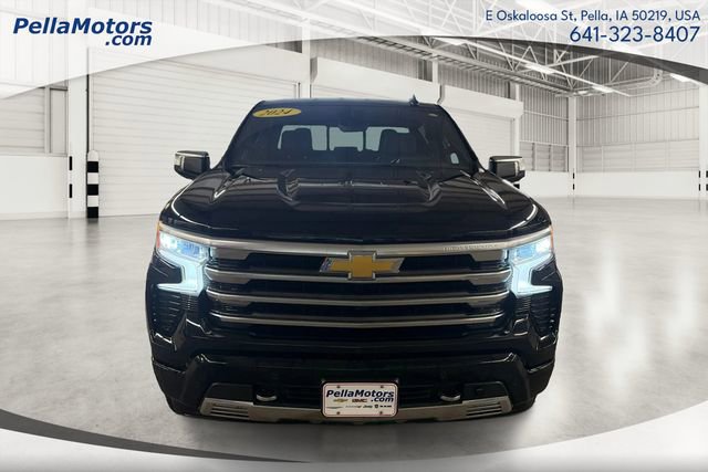 Used 2024 Chevrolet Silverado 1500 High Country w/ Technology Package image 7