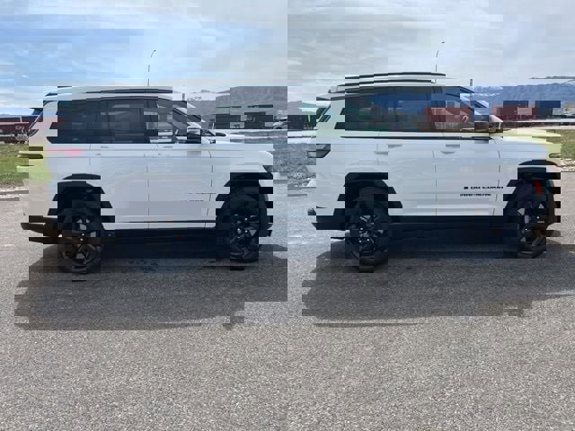 New 2026 Jeep Grand Cherokee L Limited image 2