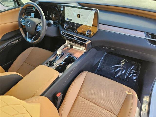 Used 2026 Lexus RX 350 Premium w/ Accessory Package (2T) image 25