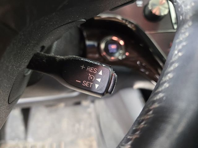 Used 2015 Toyota Avalon XLE Touring image 26