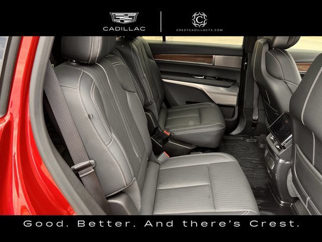 Certified 2026 Cadillac Vistiq Premium Luxury w/ LPO, Floor Liner Package AWD/4WD image 28