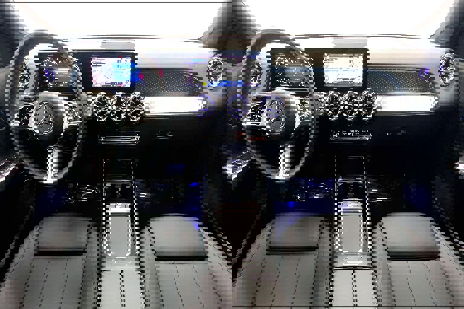 Used 2025 Mercedes-Benz GLB 250 image 19