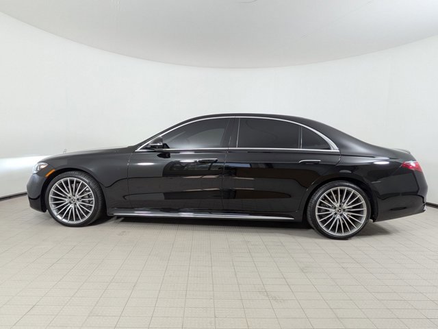 Used 2024 Mercedes-Benz S 580 4MATIC Sedan image 2