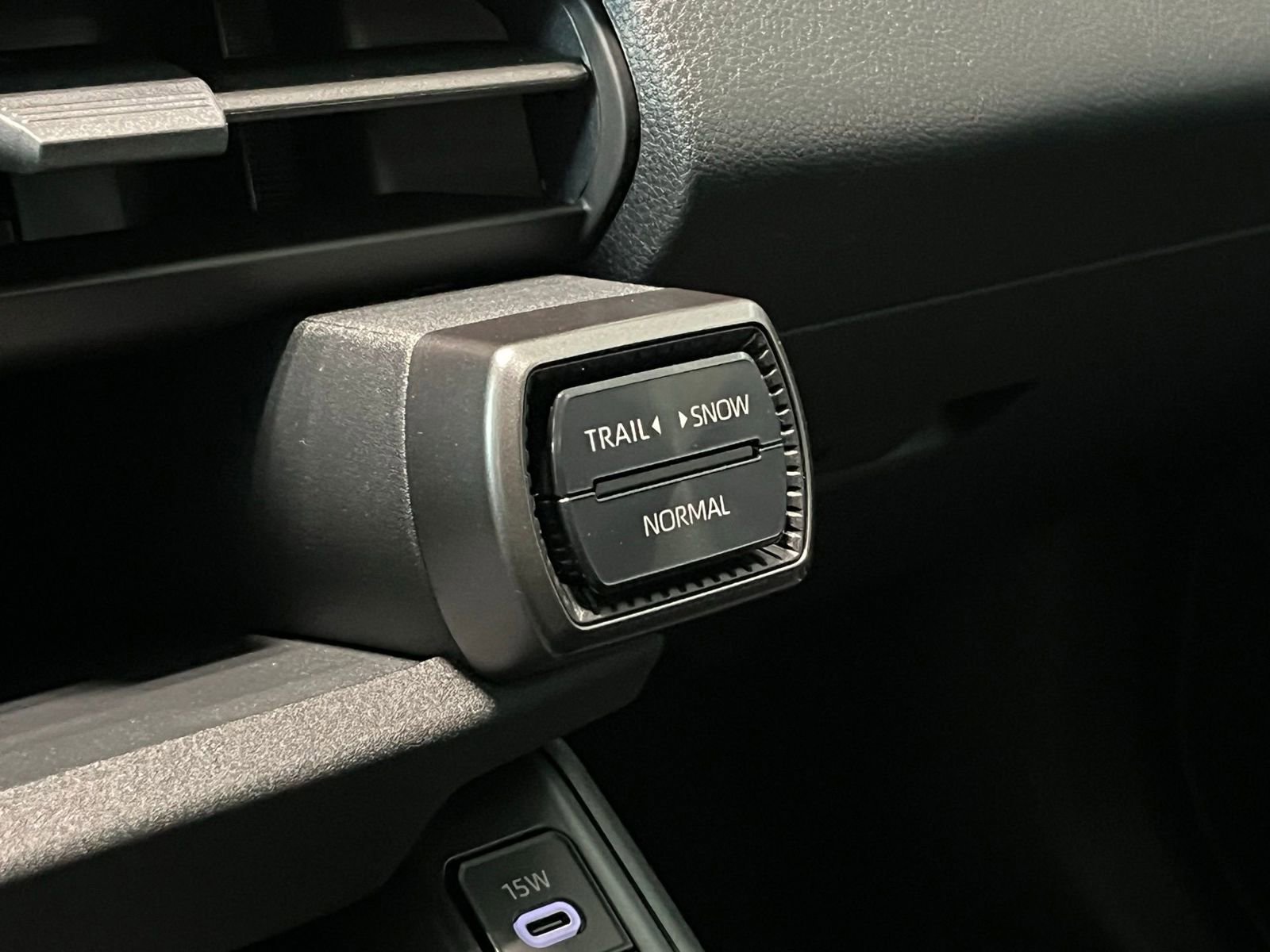 New 2026 Toyota RAV4 LE AWD/4WD image 24