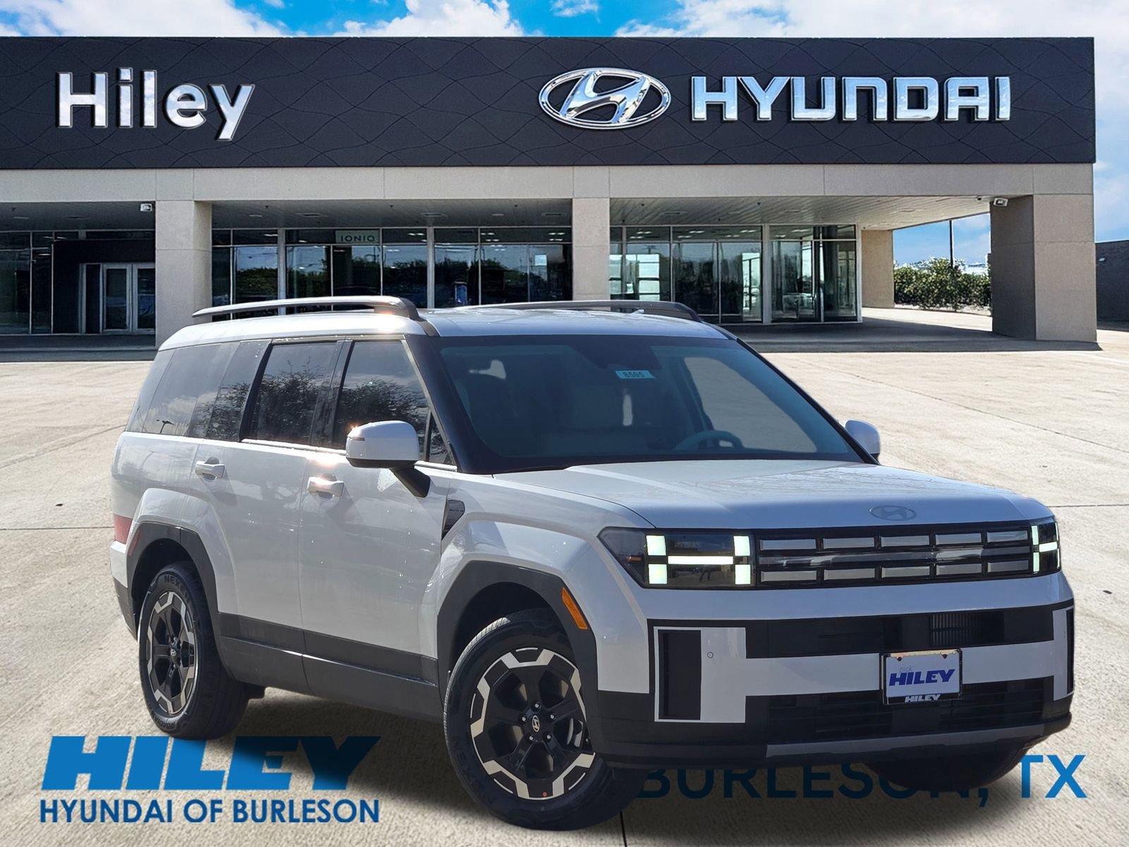 New 2026 Hyundai Santa Fe SEL image 2