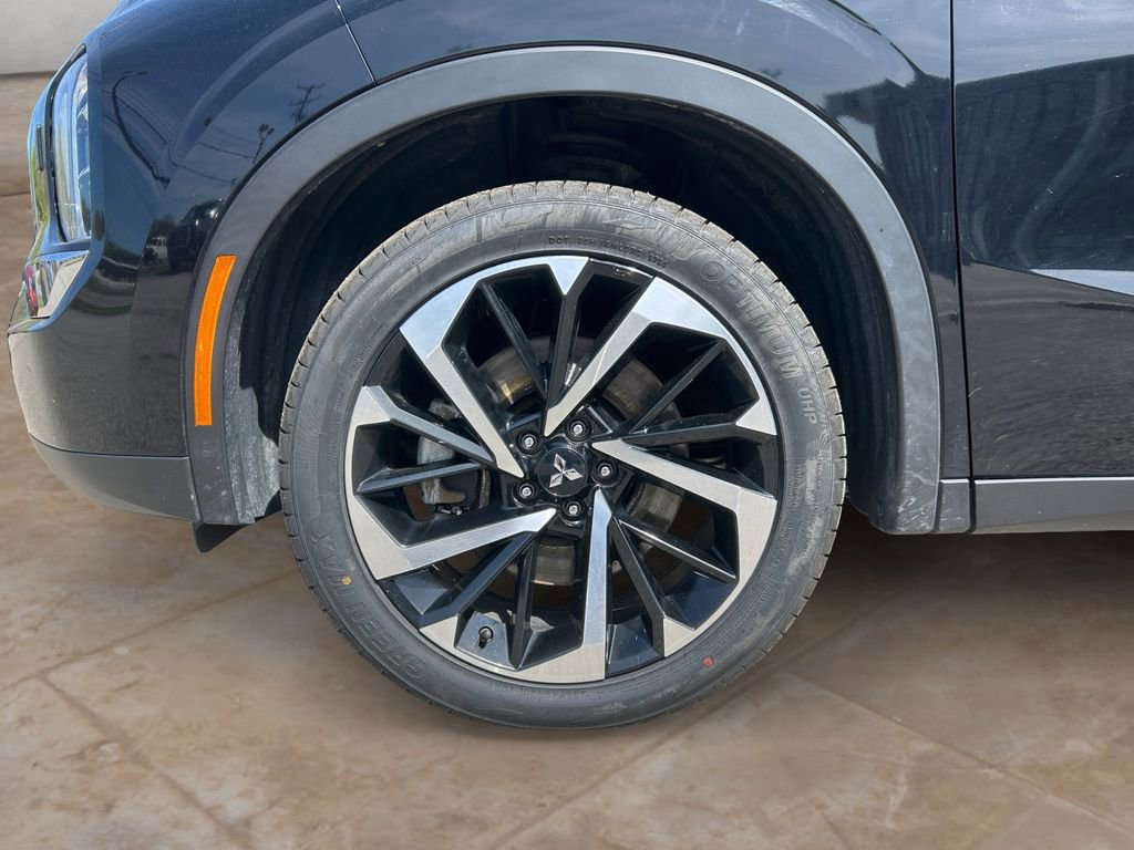 Used 2022 Mitsubishi Outlander ES image 14