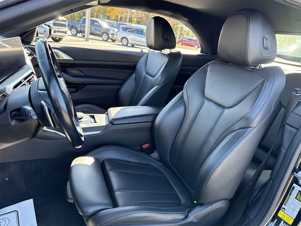 Used 2024 BMW 430i Convertible image 11