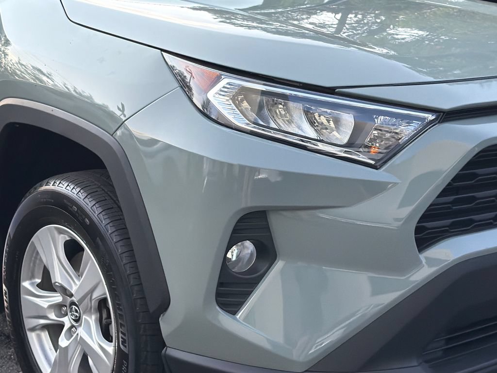Used 2021 Toyota RAV4 XLE w/ Convenience Package AWD/4WD image 10