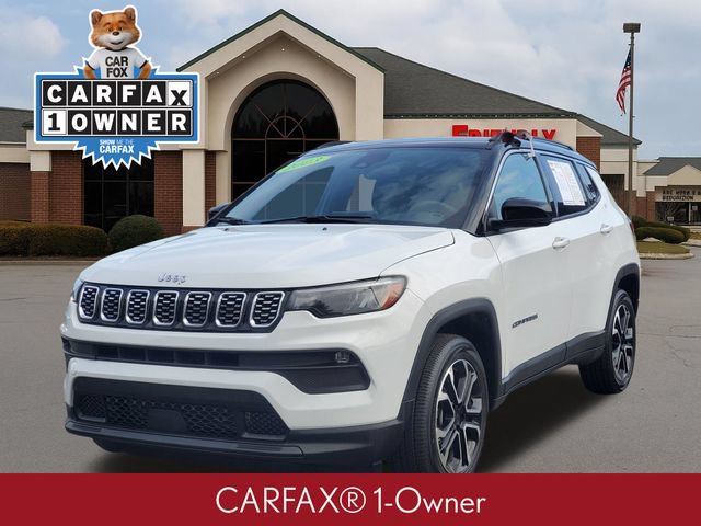 Used 2023 Jeep Compass Limited AWD/4WD image 2