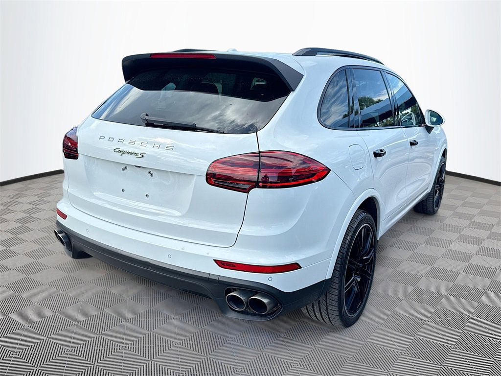 Used 2017 Porsche Cayenne S image 6