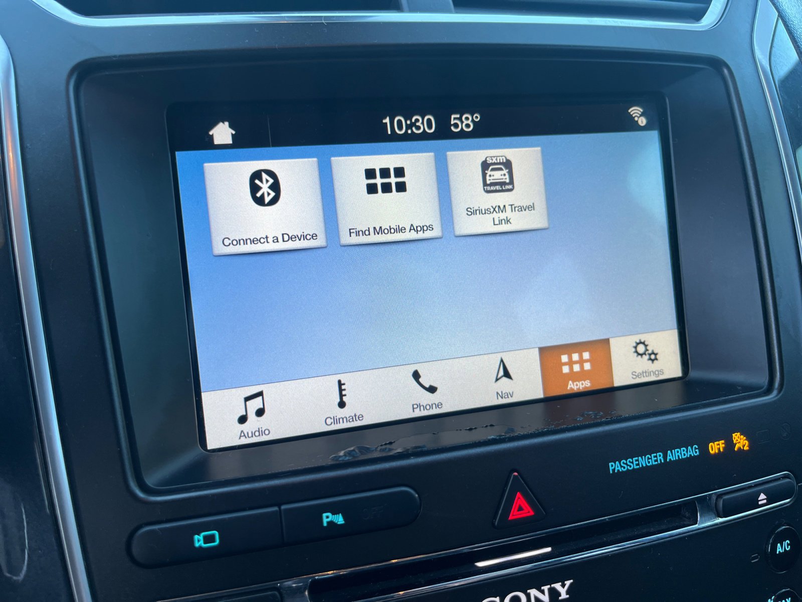 Used 2018 Ford Explorer Limited w/ Ford Safe & Smart Package image 27