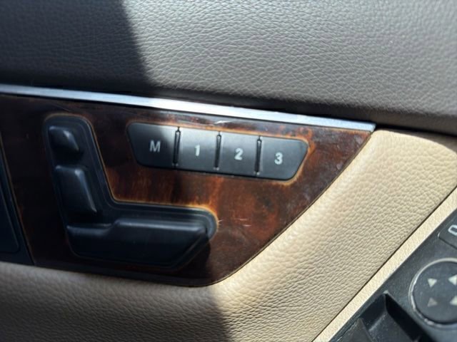 Used 2012 Mercedes-Benz C 250 Sedan image 16