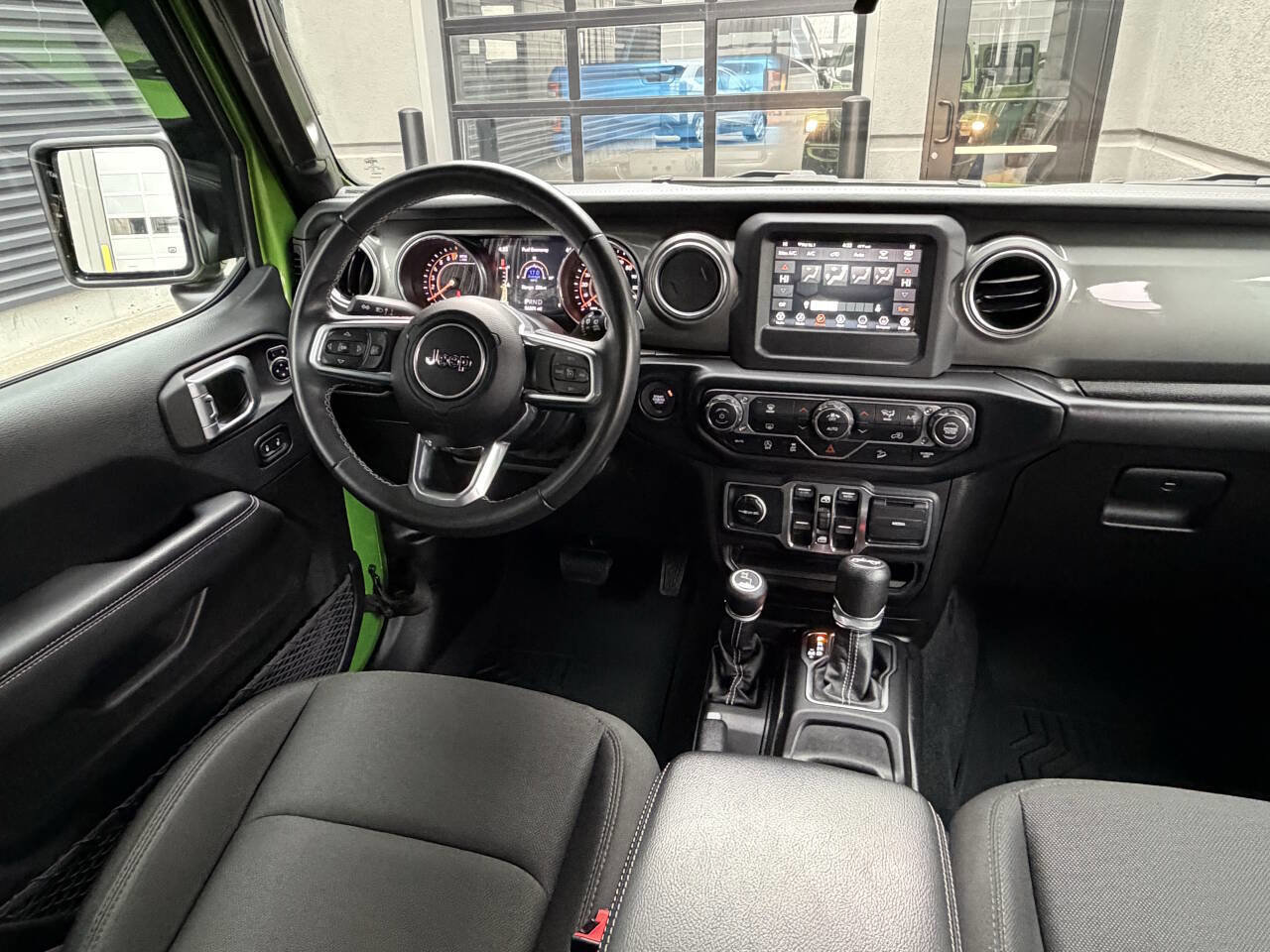 Used 2019 Jeep Wrangler Unlimited Sahara image 26