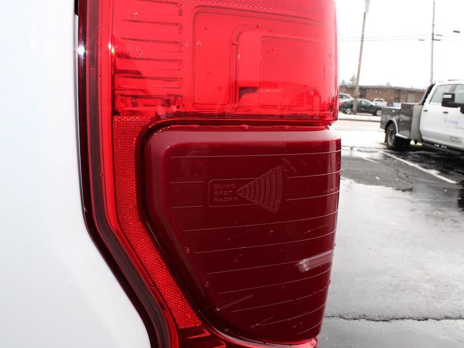 Used 2022 Ford F450 Limited w/ FX4 Off-Road Package image 11