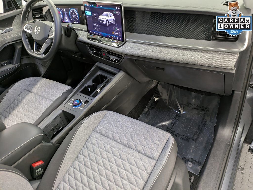 Used 2025 Volkswagen Tiguan S image 31