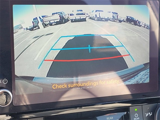 Used 2023 Toyota Highlander XLE image 21