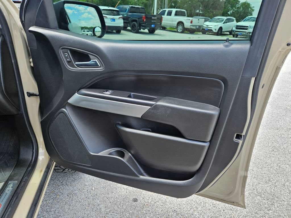Used 2022 Chevrolet Colorado ZR2 w/ Colorado ZR2 Bison Edition AWD/4WD image 33