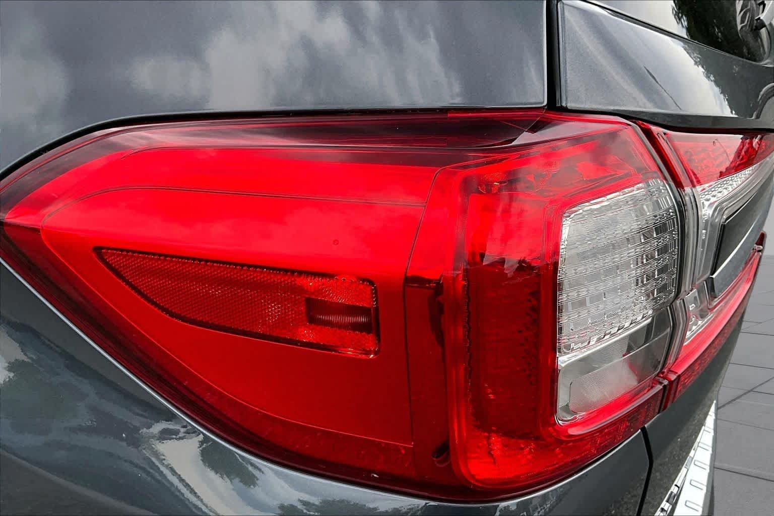 Used 2023 Subaru Ascent Touring AWD/4WD image 29