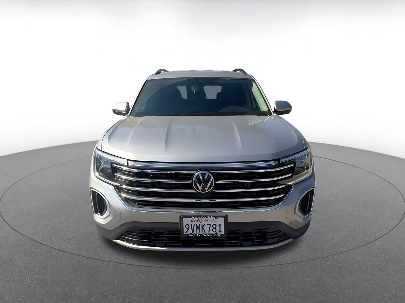 Used 2026 Volkswagen Atlas SE FWD image 3