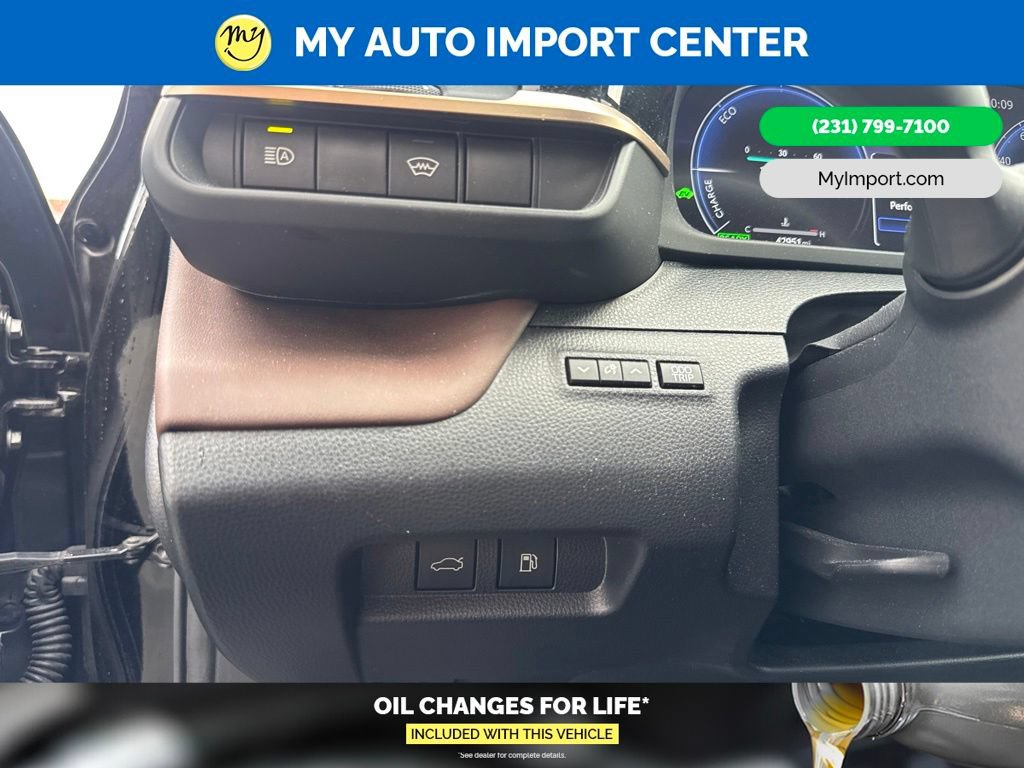 Used 2024 Toyota Crown w/ Advanced Technology Package AWD/4WD image 12