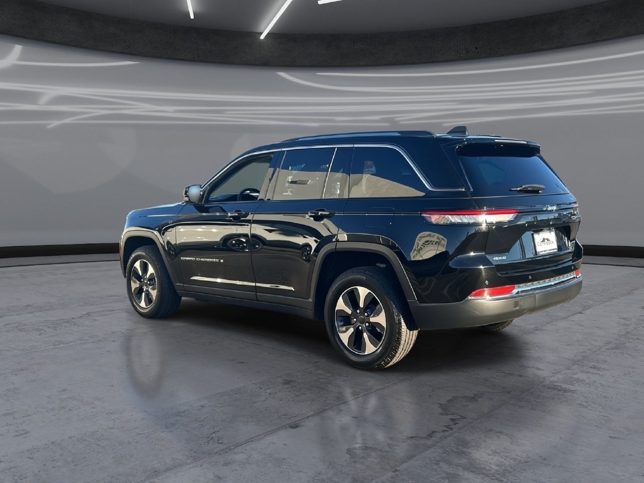 Used 2022 Jeep Grand Cherokee Limited 4xe AWD/4WD image 4